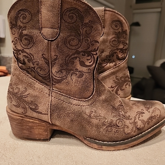 Roper western boot slouch distressed appearance short inside zip textile sz 7 - Picture 2 of 13